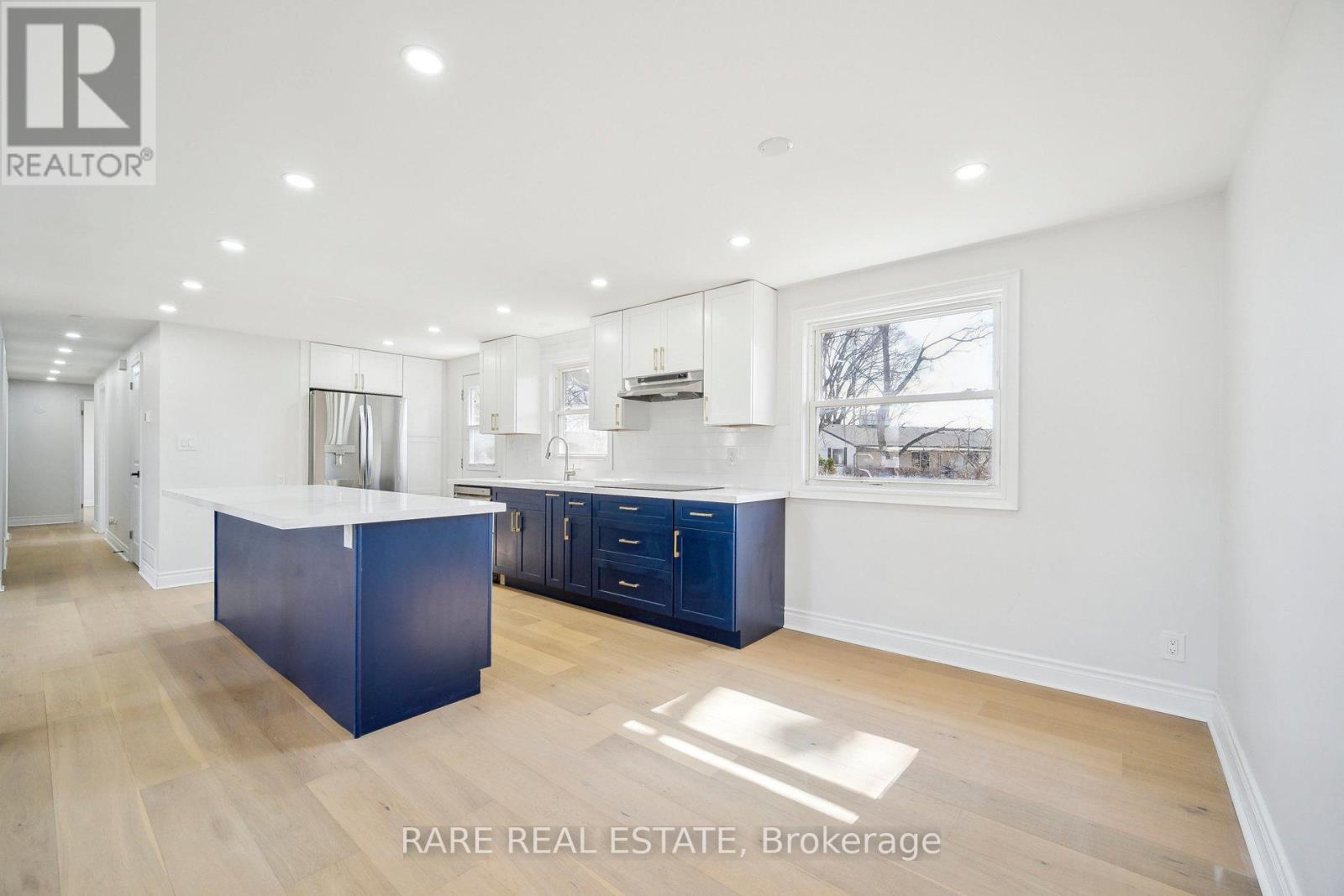 Photo 3 of 314 Laughton Crescent, Strathroycaradoc ON