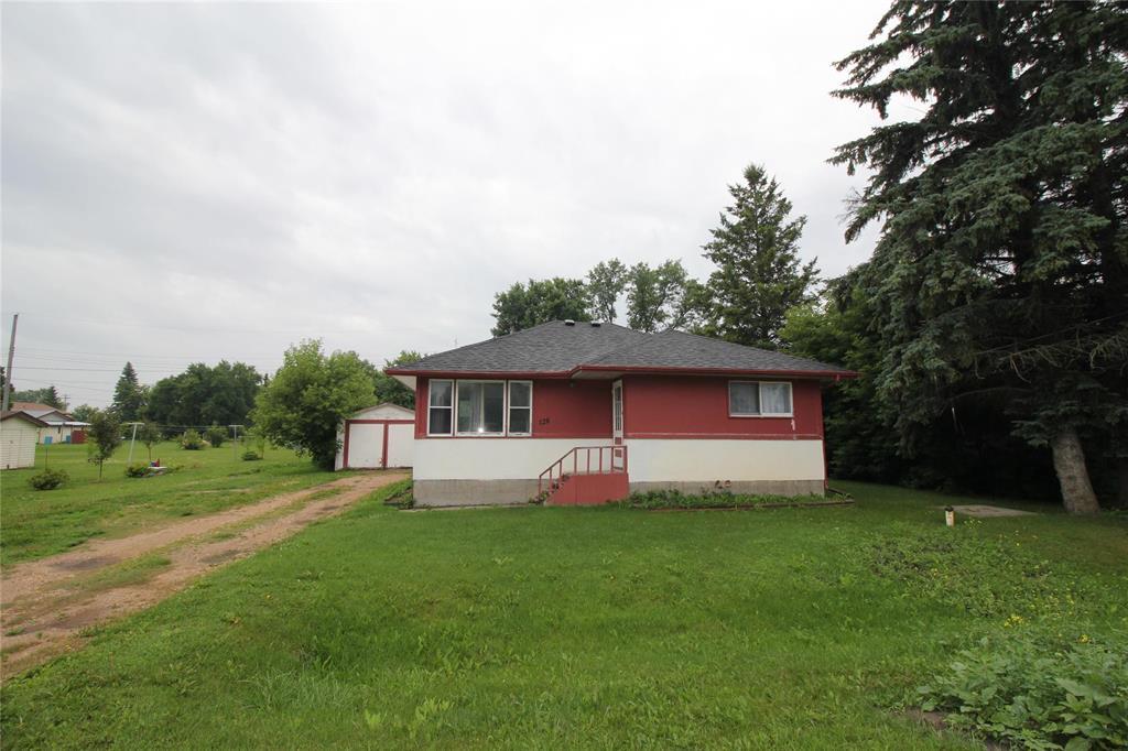 Photo 2 of 128 Drull Avenue, Vita MB