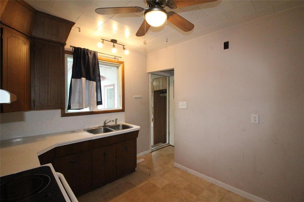 Photo 12 of 128 Drull Avenue, Vita MB