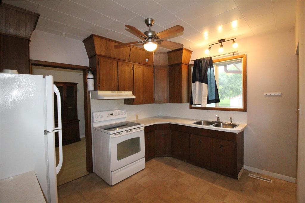 Photo 11 of 128 Drull Avenue, Vita MB