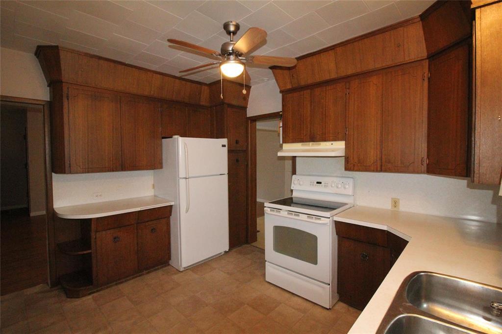 Photo 10 of 128 Drull Avenue, Vita MB
