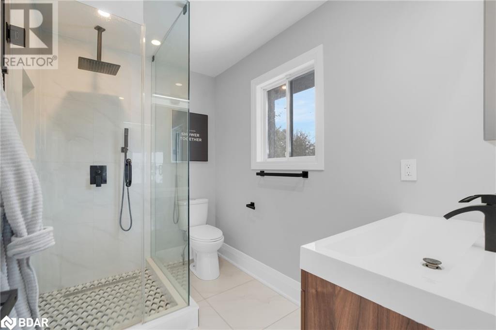 Photo 20 of 943 Barry Avenue, Innisfil ON
