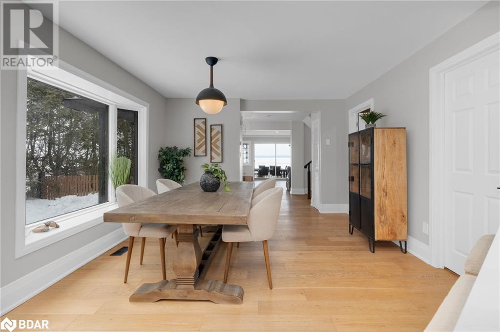 Photo 15 of 943 Barry Avenue, Innisfil ON