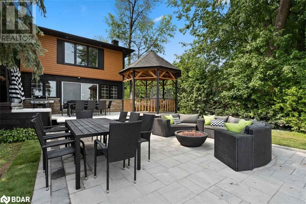 Photo 3 of 943 Barry Avenue, Innisfil ON