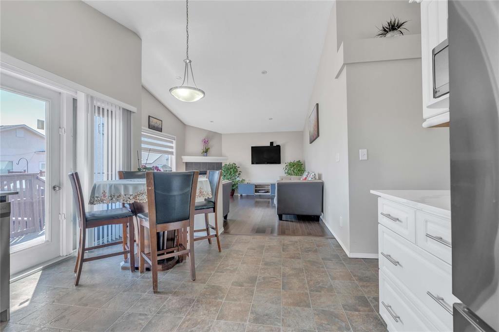 Photo 14 of 39 Barneveld Road, Winnipeg MB