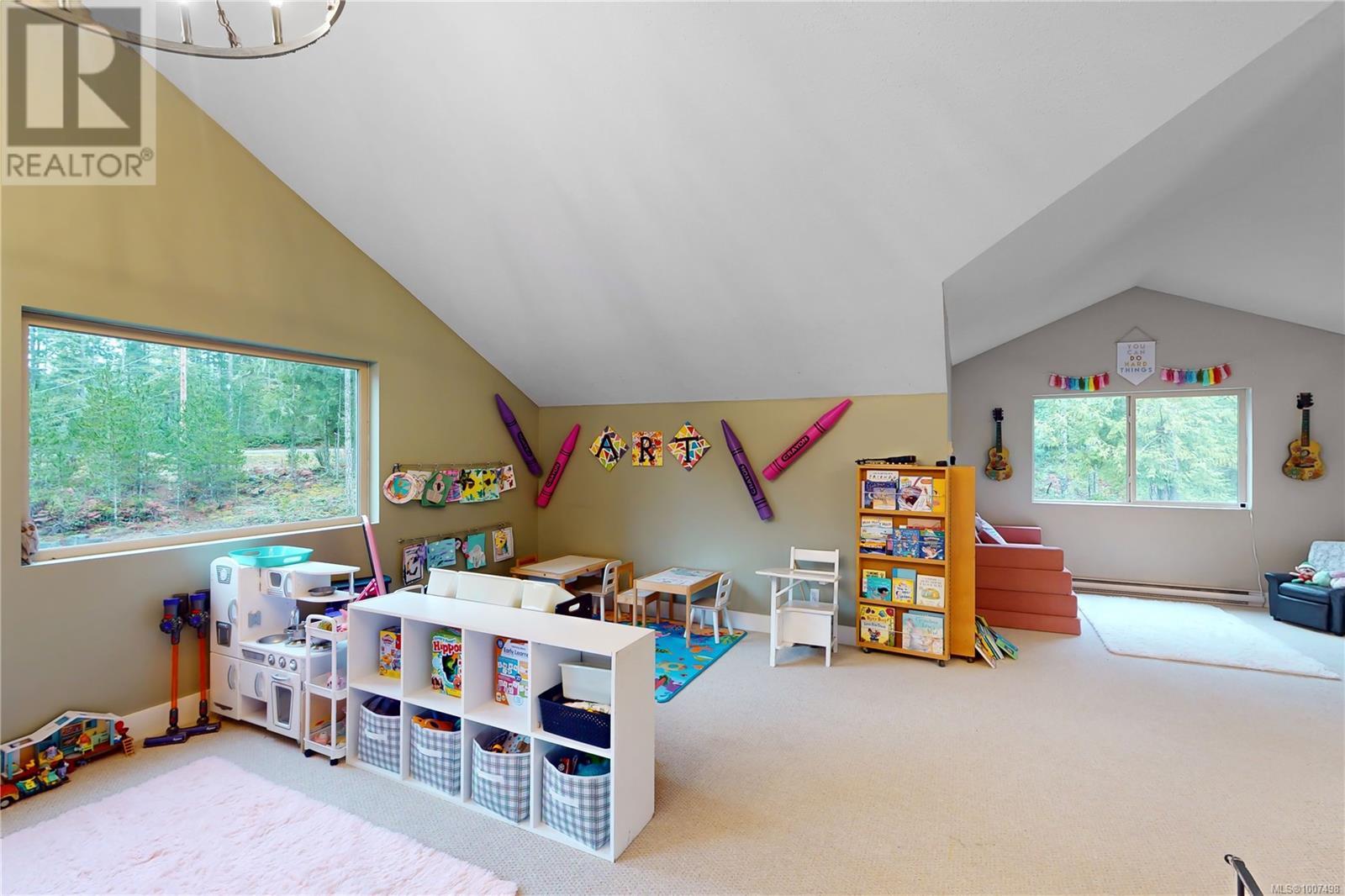 Photo 42 of 907 Hemsworth Rd, Qualicum Beach BC