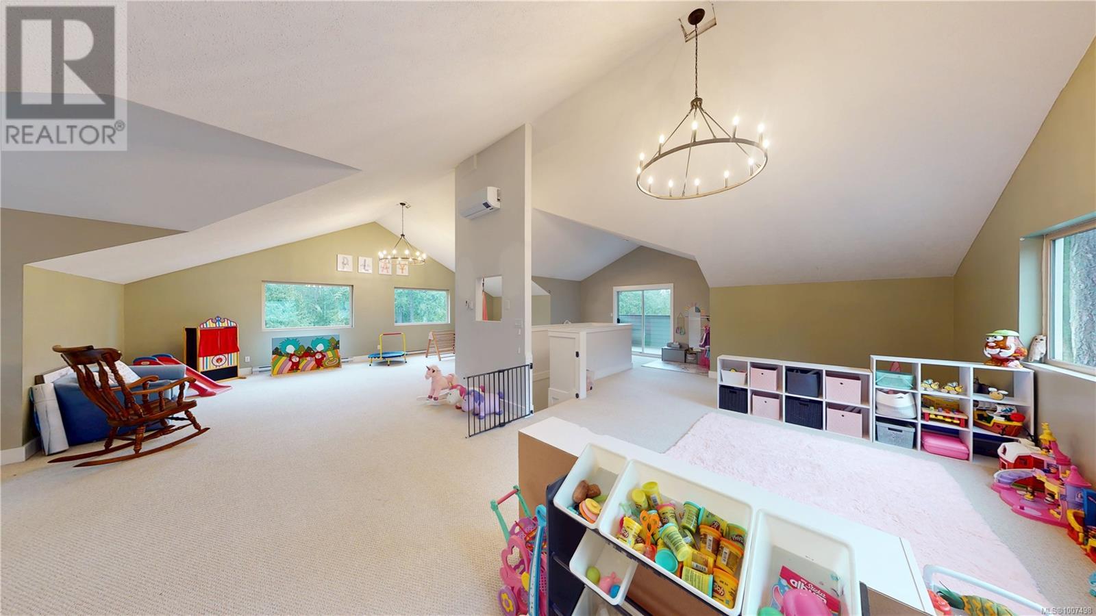 Photo 43 of 907 Hemsworth Rd, Qualicum Beach BC
