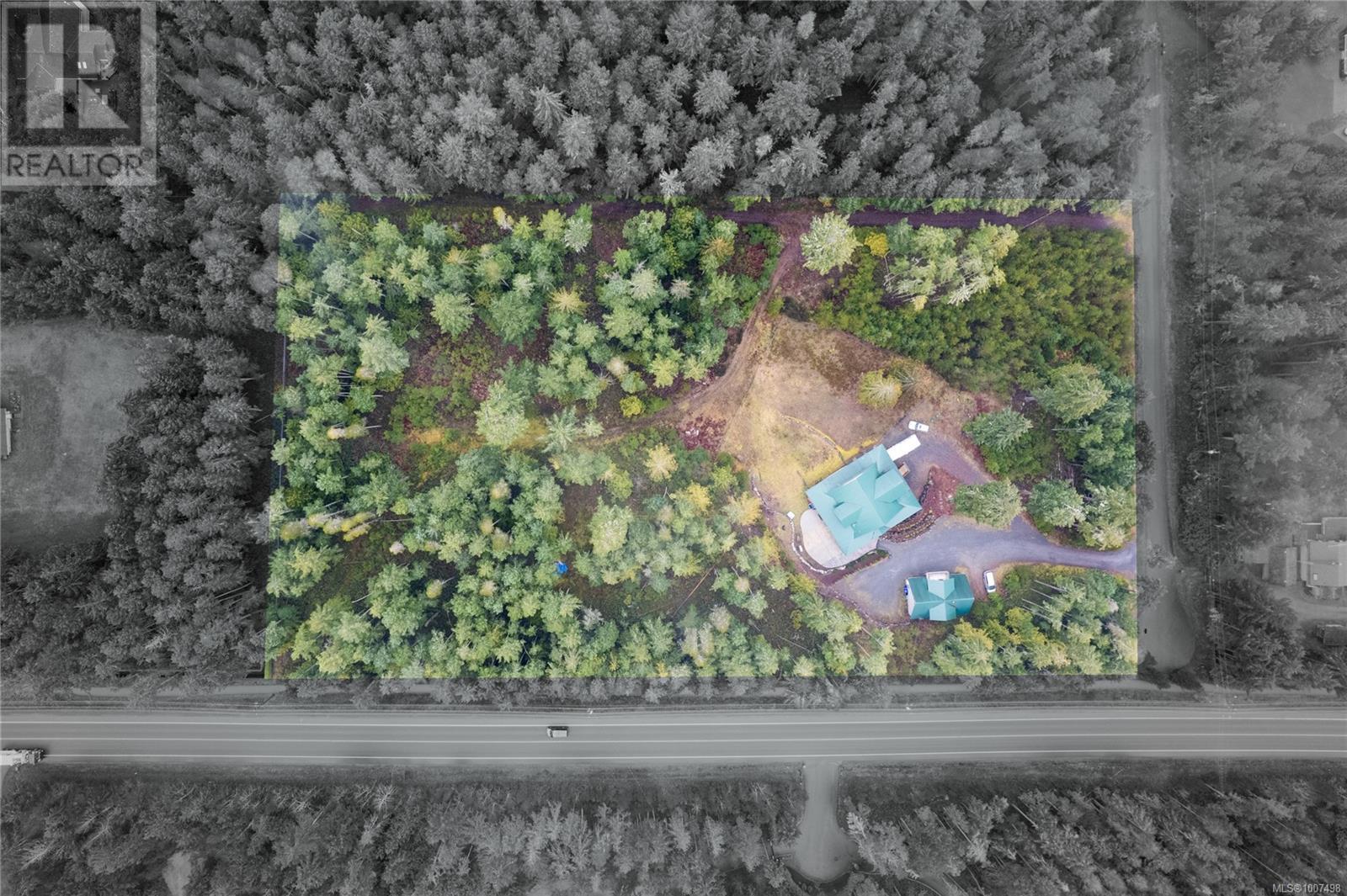 Photo 15 of 907 Hemsworth Rd, Qualicum Beach BC