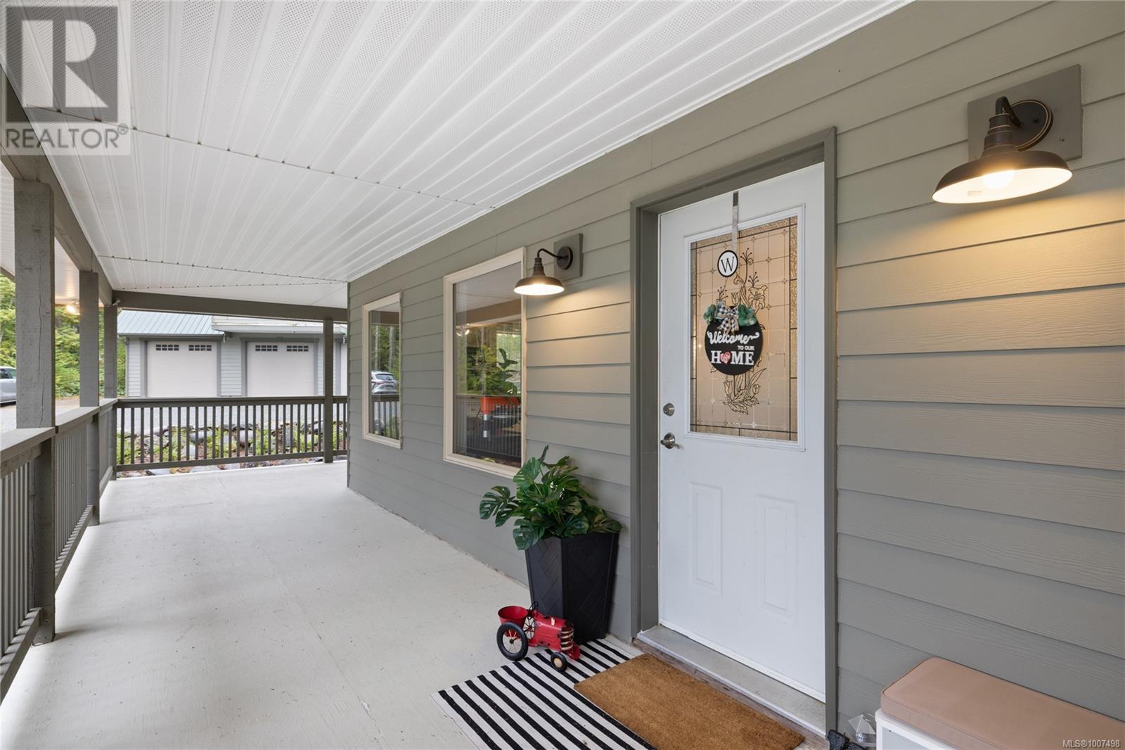 Photo 21 of 907 Hemsworth Rd, Qualicum Beach BC