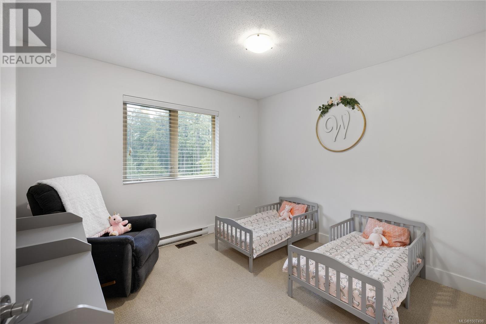 Photo 35 of 907 Hemsworth Rd, Qualicum Beach BC