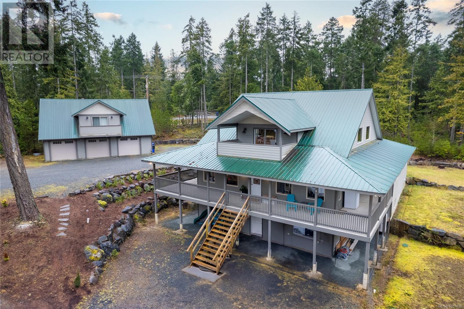 Photo 18 of 907 Hemsworth Rd, Qualicum Beach BC