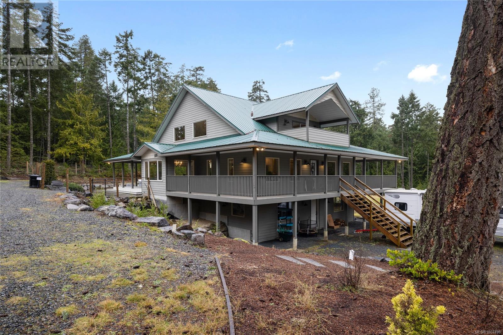 Photo 16 of 907 Hemsworth Rd, Qualicum Beach BC