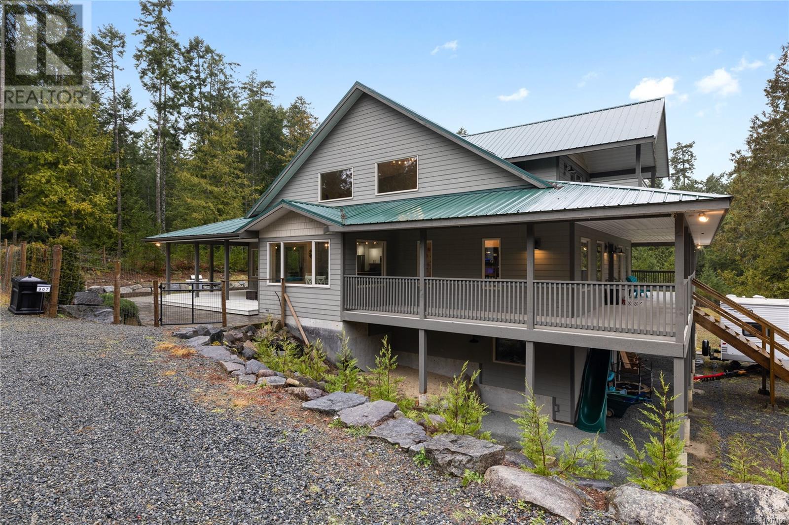 Photo 52 of 907 Hemsworth Rd, Qualicum Beach BC