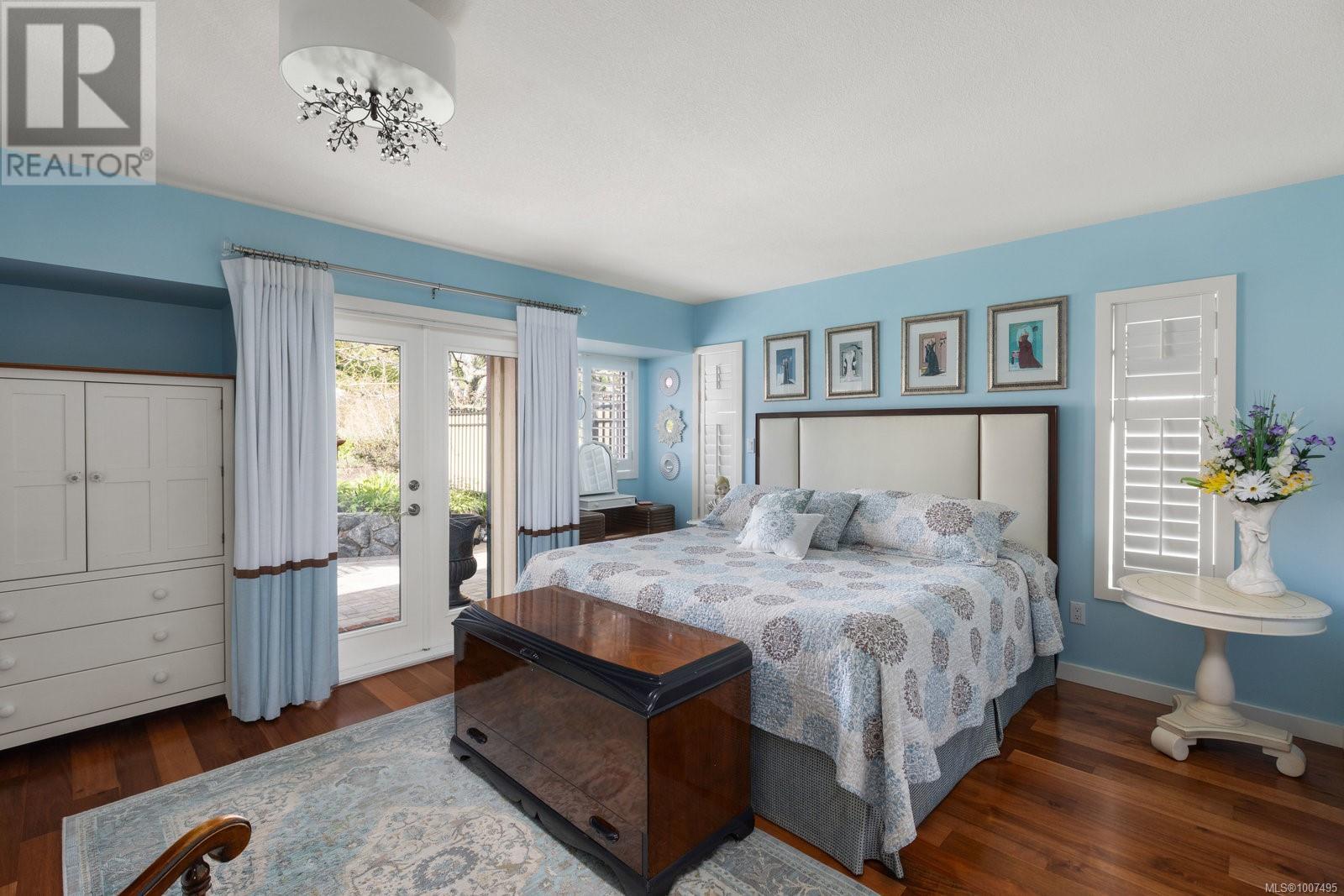  10807 Madrona Drive, North Saanich