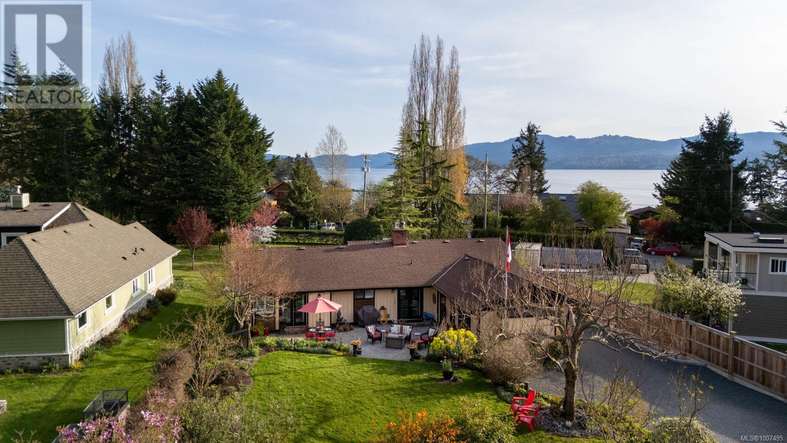  10807 Madrona Drive, North Saanich