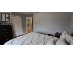 10 Brakes Place thumbnail 36