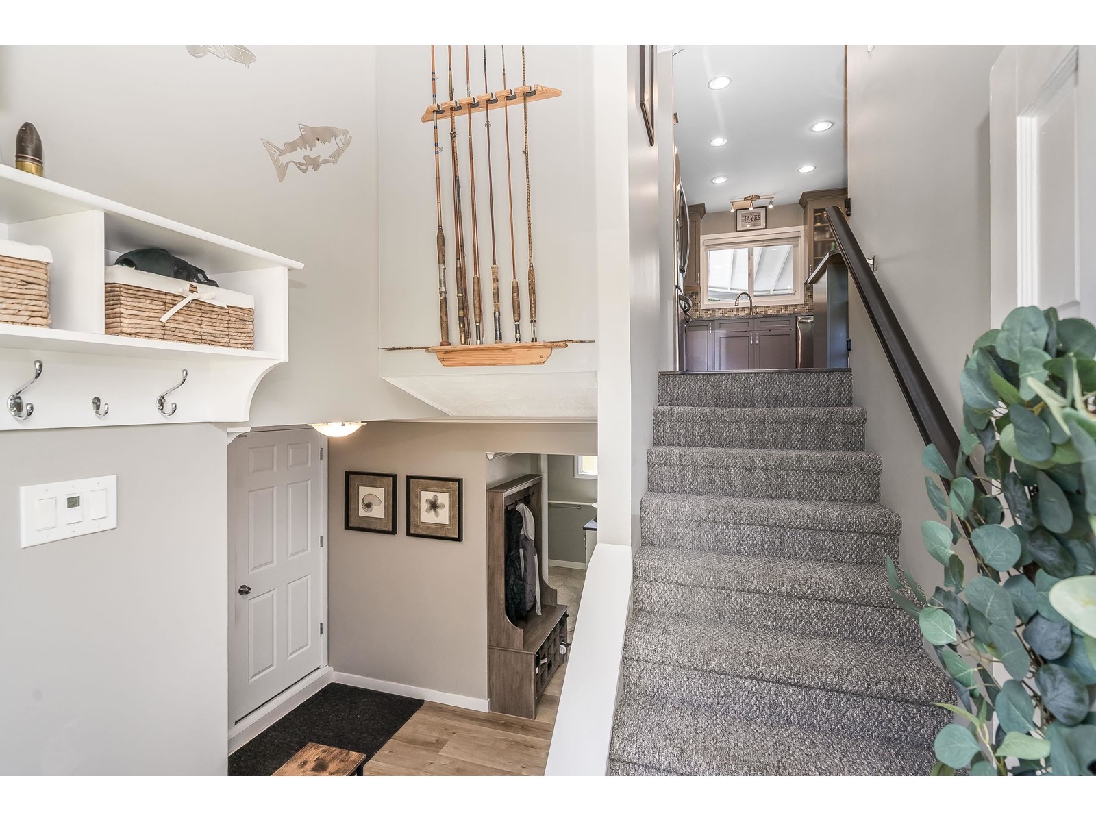 Photo 5 of 20712 52 Avenue, Langley BC