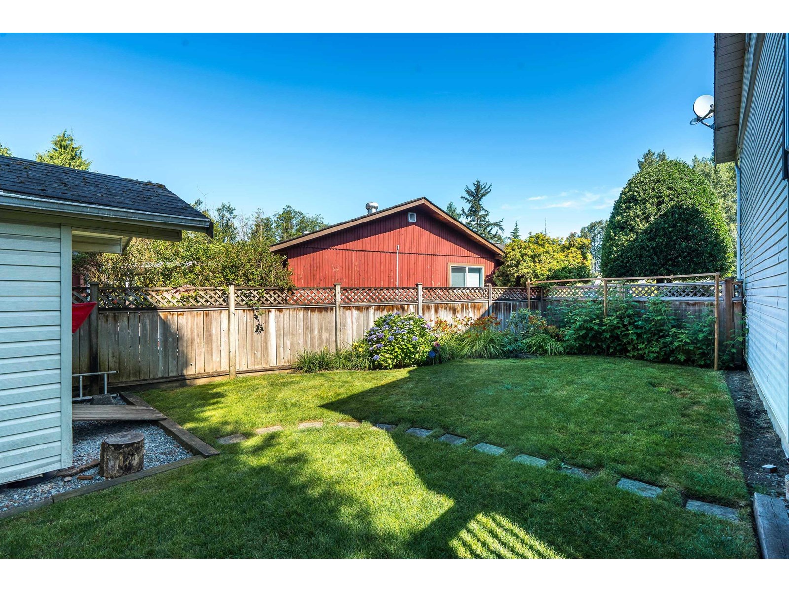 Photo 34 of 20712 52 Avenue, Langley BC
