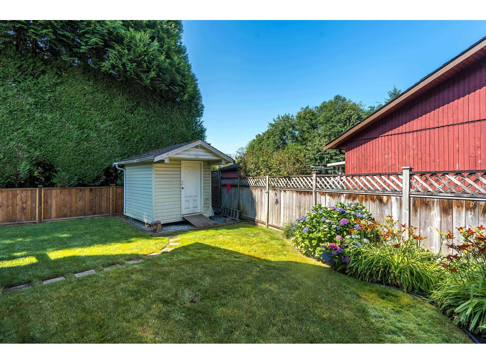 Photo 35 of 20712 52 Avenue, Langley BC