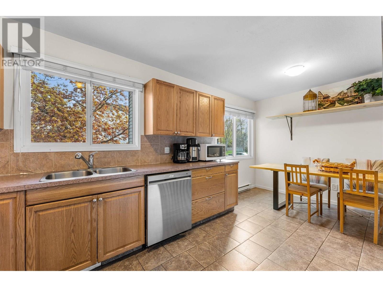 22 1985 Burtch Road, Kelowna