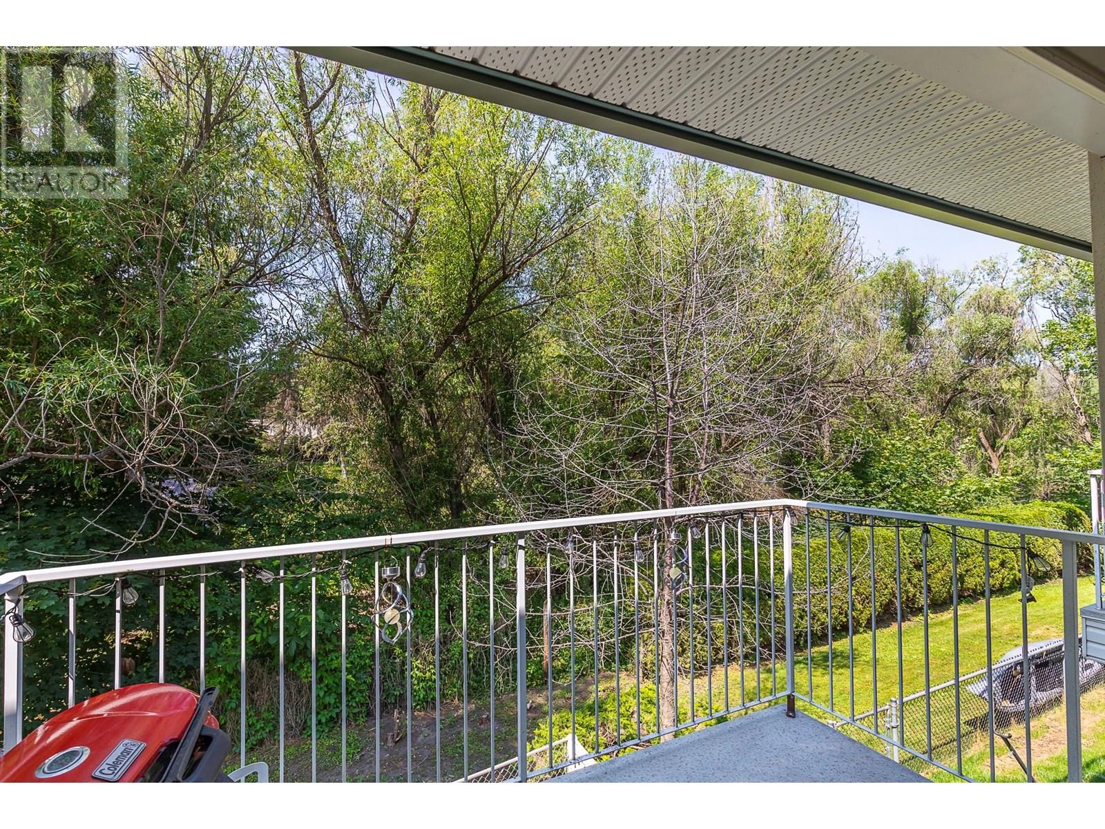 602 Browne Road Unit# 12, Vernon