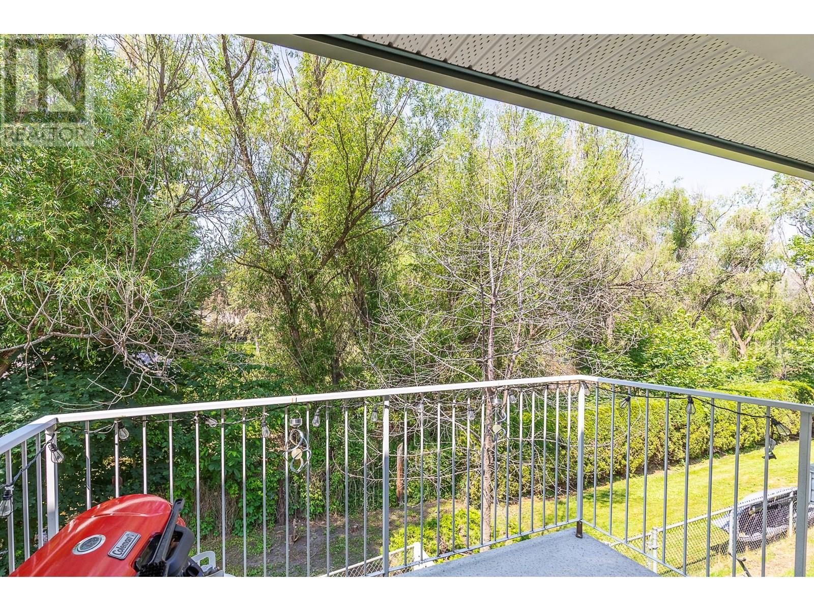 602 Browne Road Unit# 12, Vernon