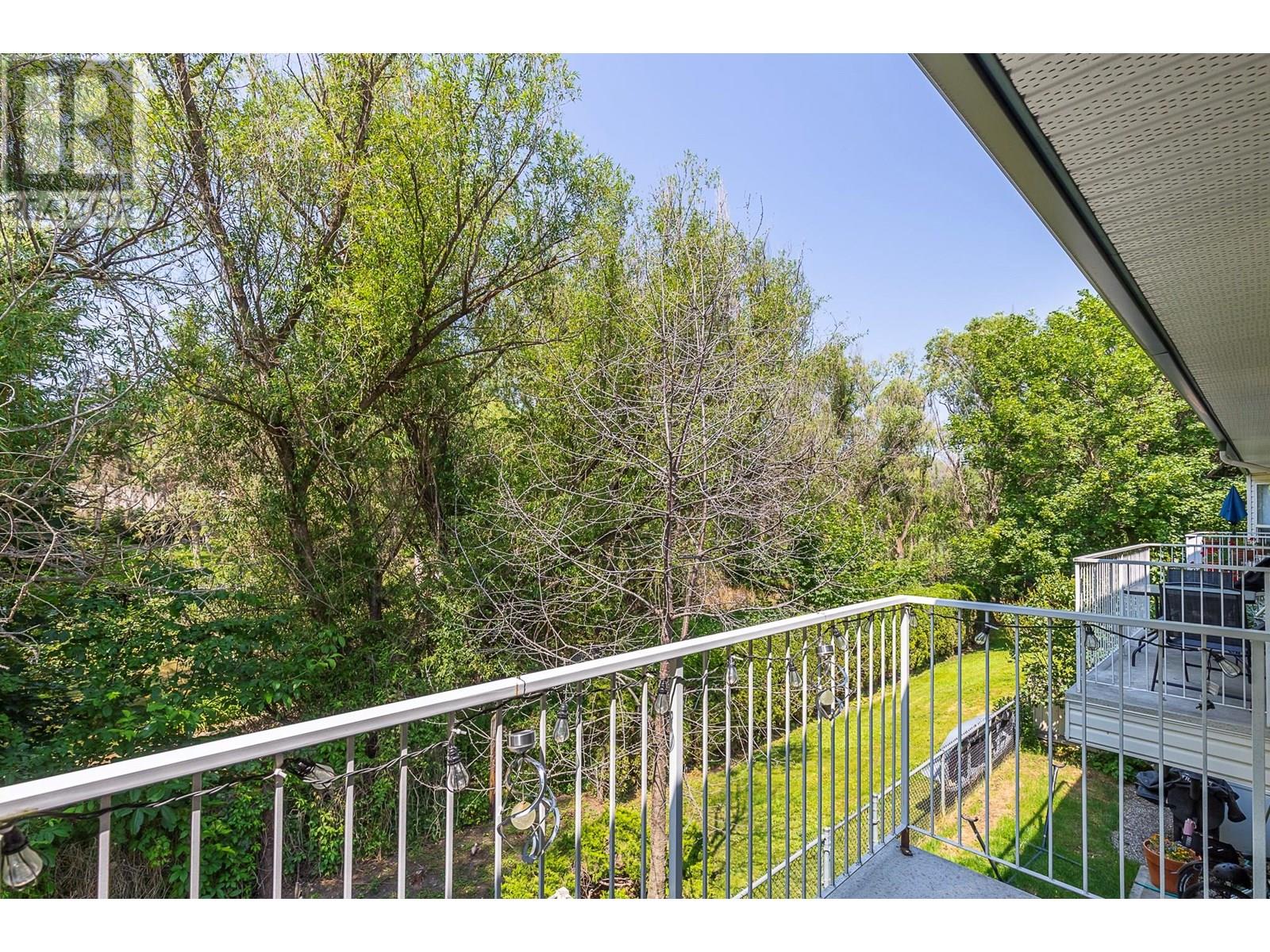 602 Browne Road Unit# 12, Vernon