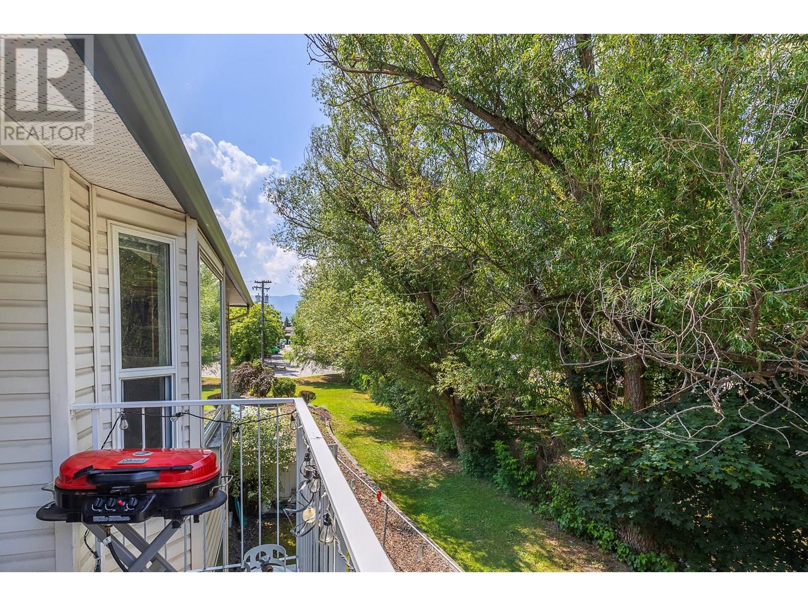 602 Browne Road Unit# 12, Vernon