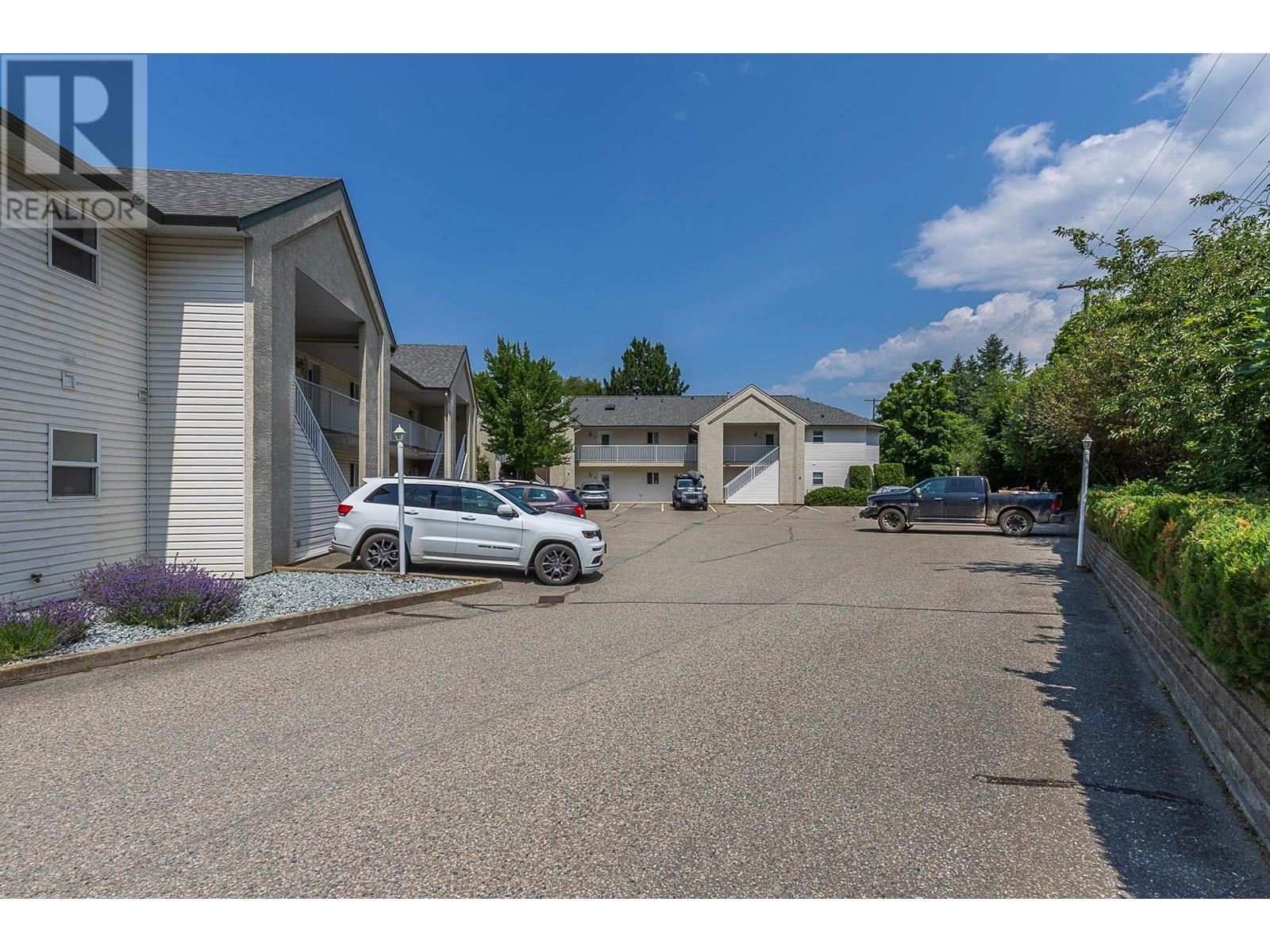 602 Browne Road Unit# 12, Vernon