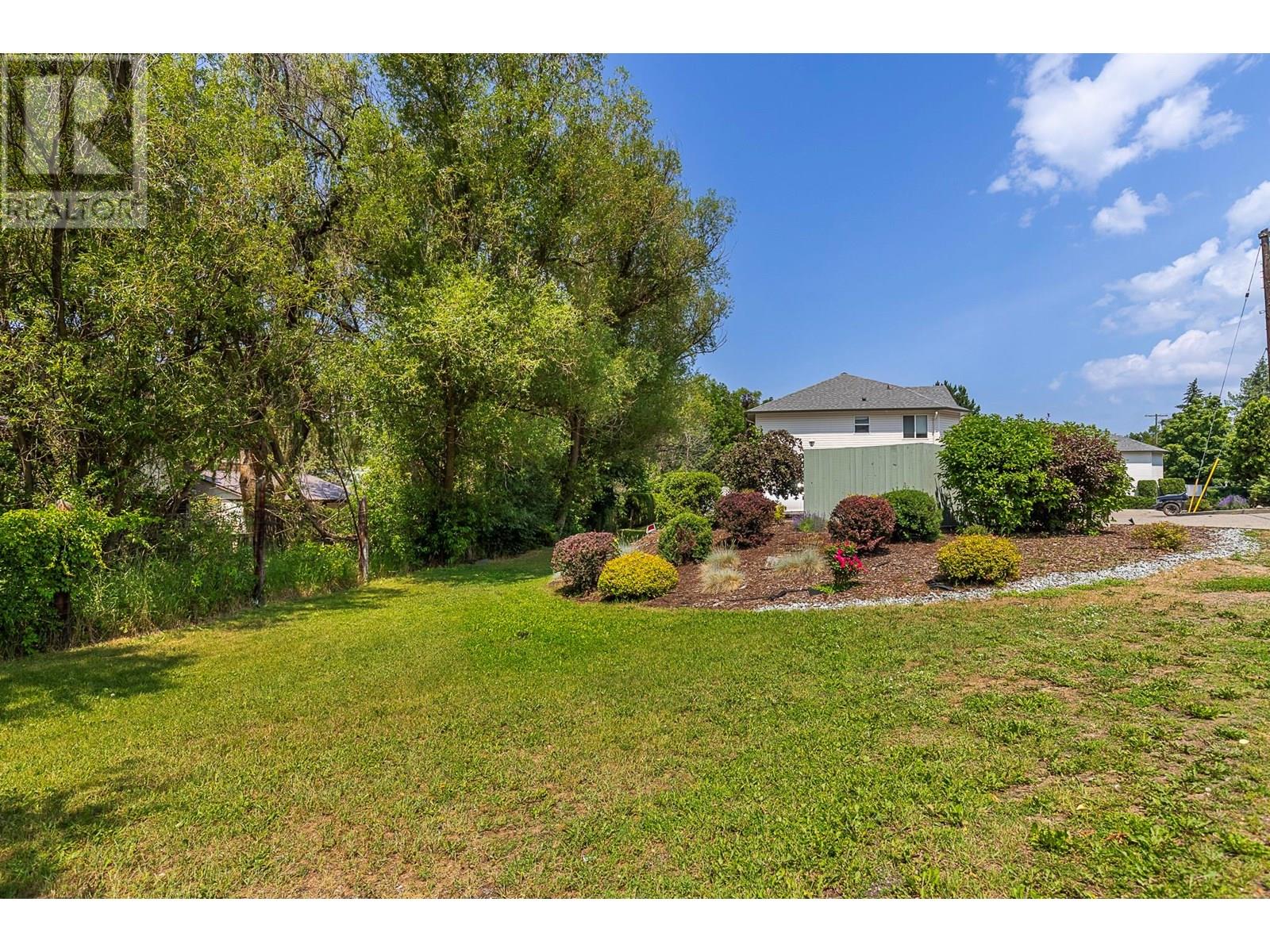602 Browne Road Unit# 12, Vernon