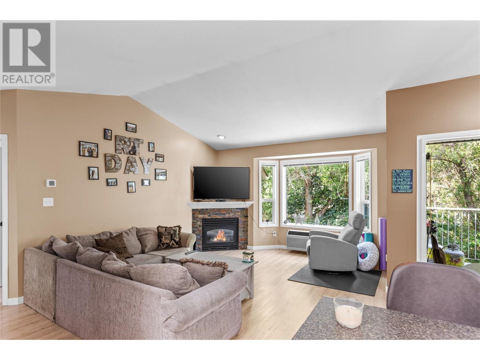 602 Browne Road Unit# 12, Vernon