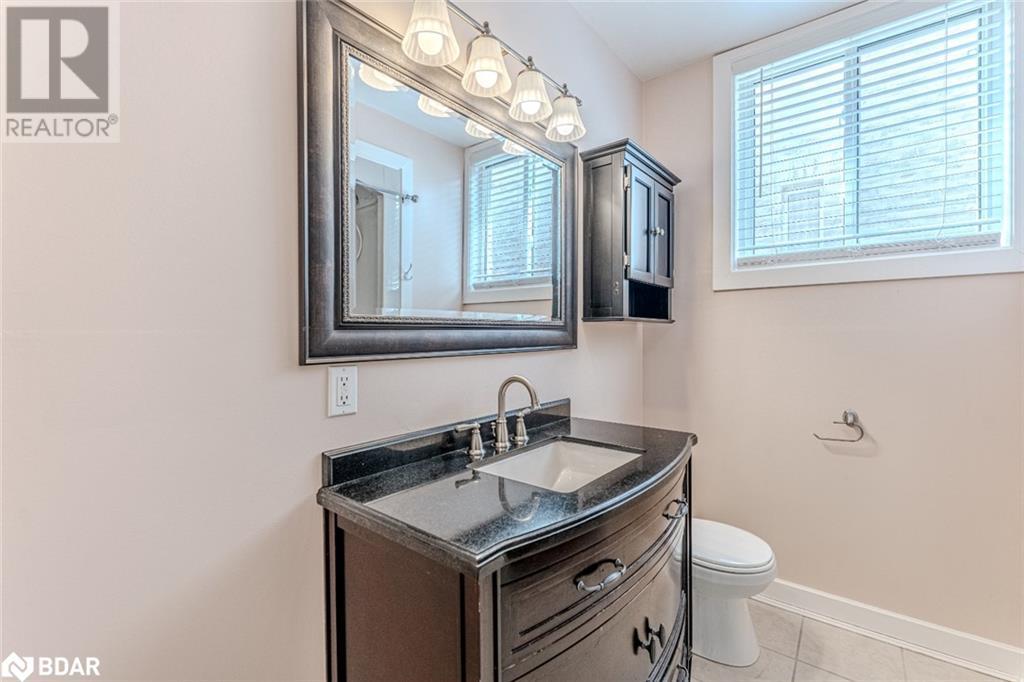Photo 16 of 130 Country Lane, Barrie ON