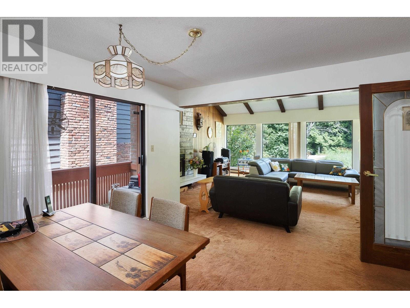 Photo 6 of 4158 W King Edward Avenue, Vancouver BC