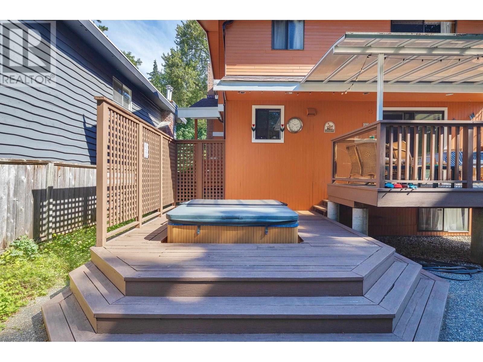 Photo 4 of 4158 W King Edward Avenue, Vancouver BC