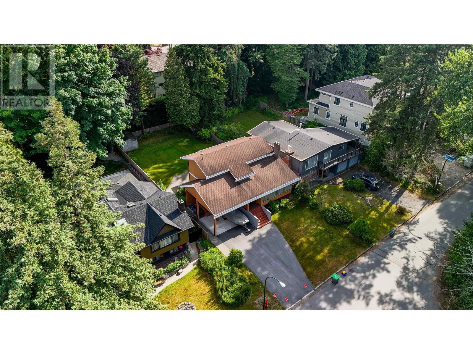 Photo 17 of 4158 W King Edward Avenue, Vancouver BC