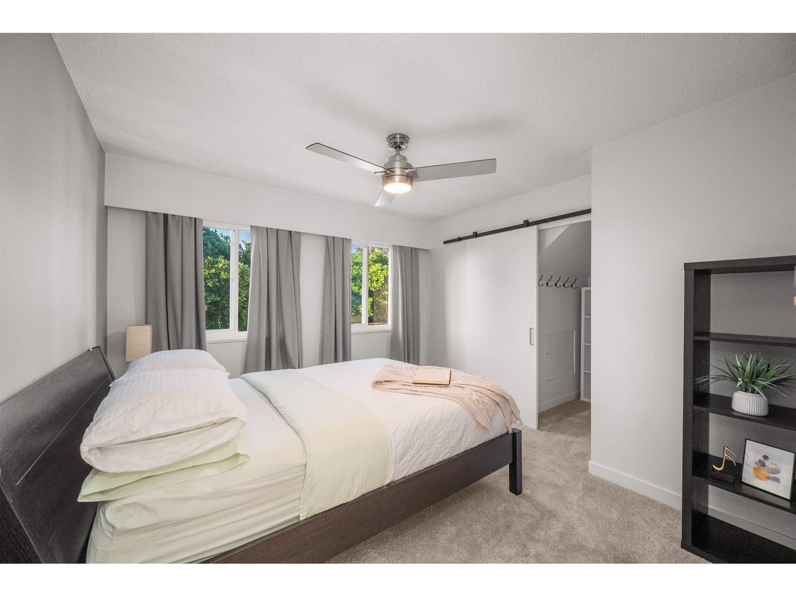 Photo 31 of 22806 Rennie Avenue, Langley BC