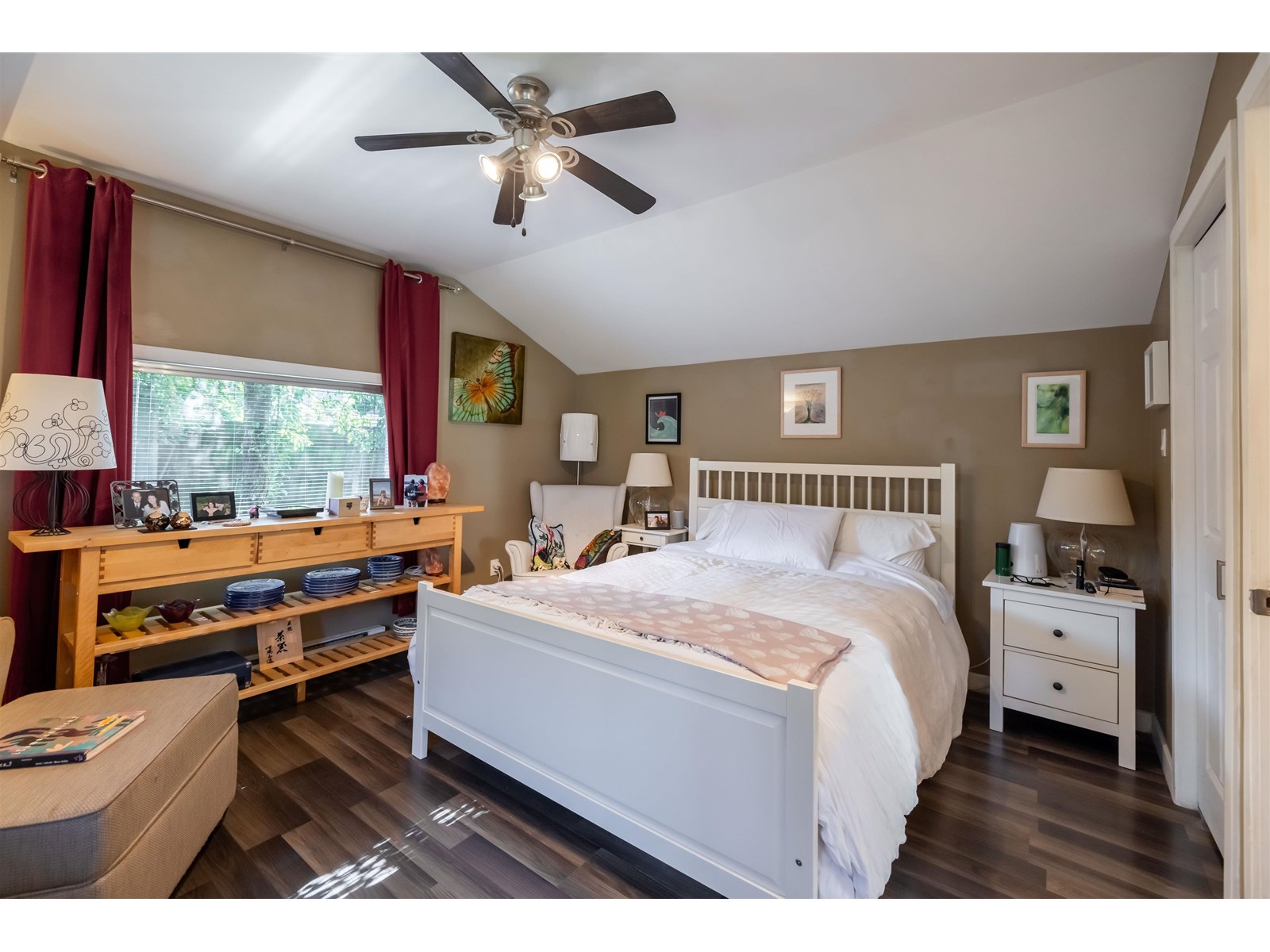 Photo 25 of 22806 Rennie Avenue, Langley BC