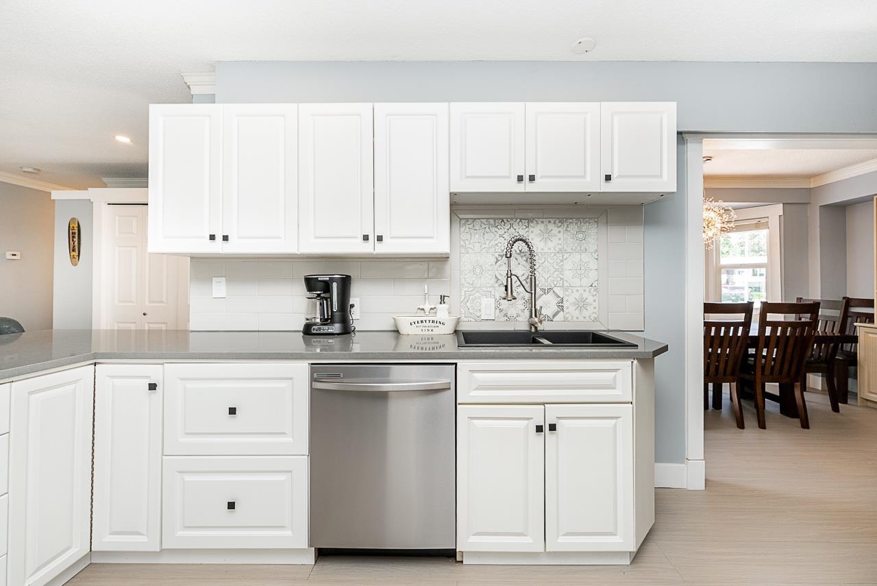 Photo 11 of 4566 206 A Street, Langley BC