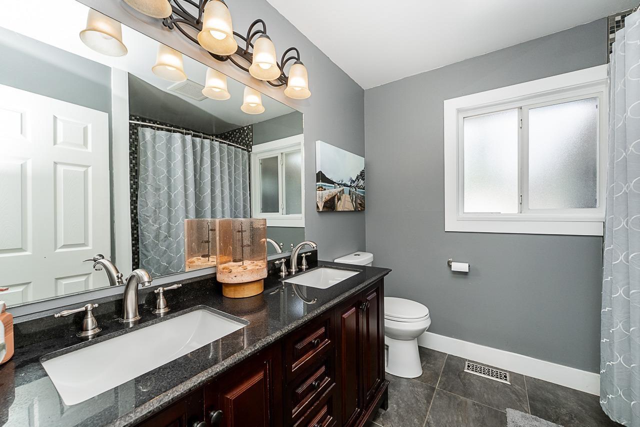 Photo 21 of 4566 206 A Street, Langley BC