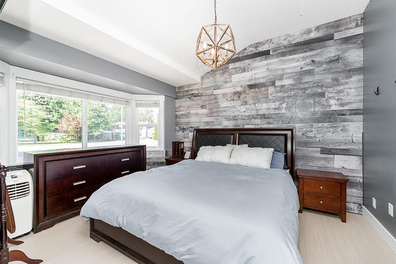 Photo 13 of 4566 206 A Street, Langley BC