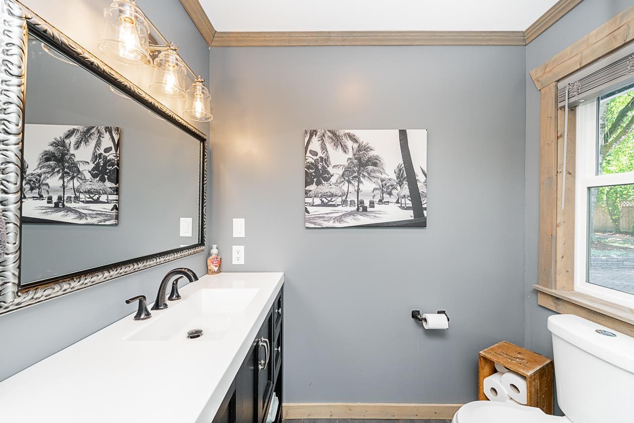 Photo 15 of 4566 206 A Street, Langley BC