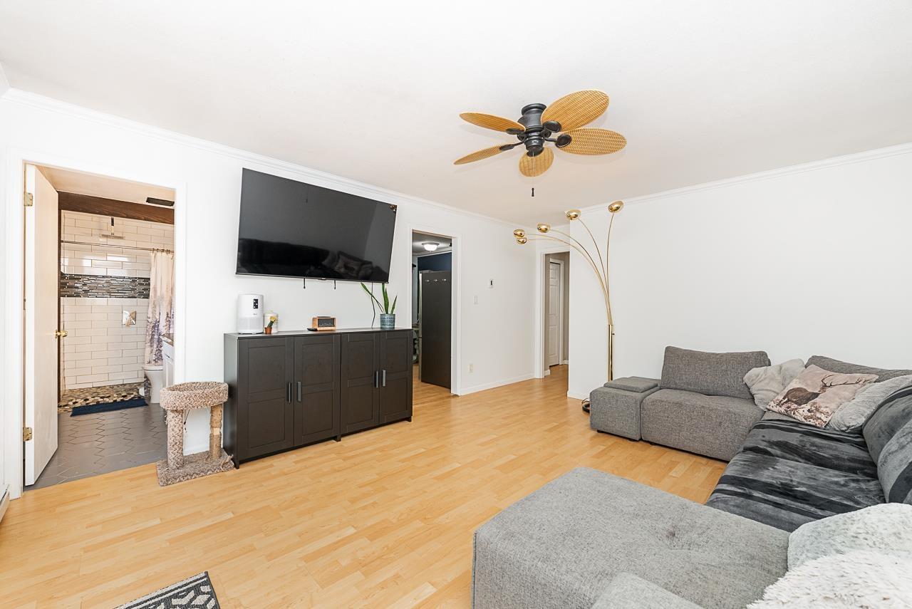 Photo 28 of 4566 206 A Street, Langley BC