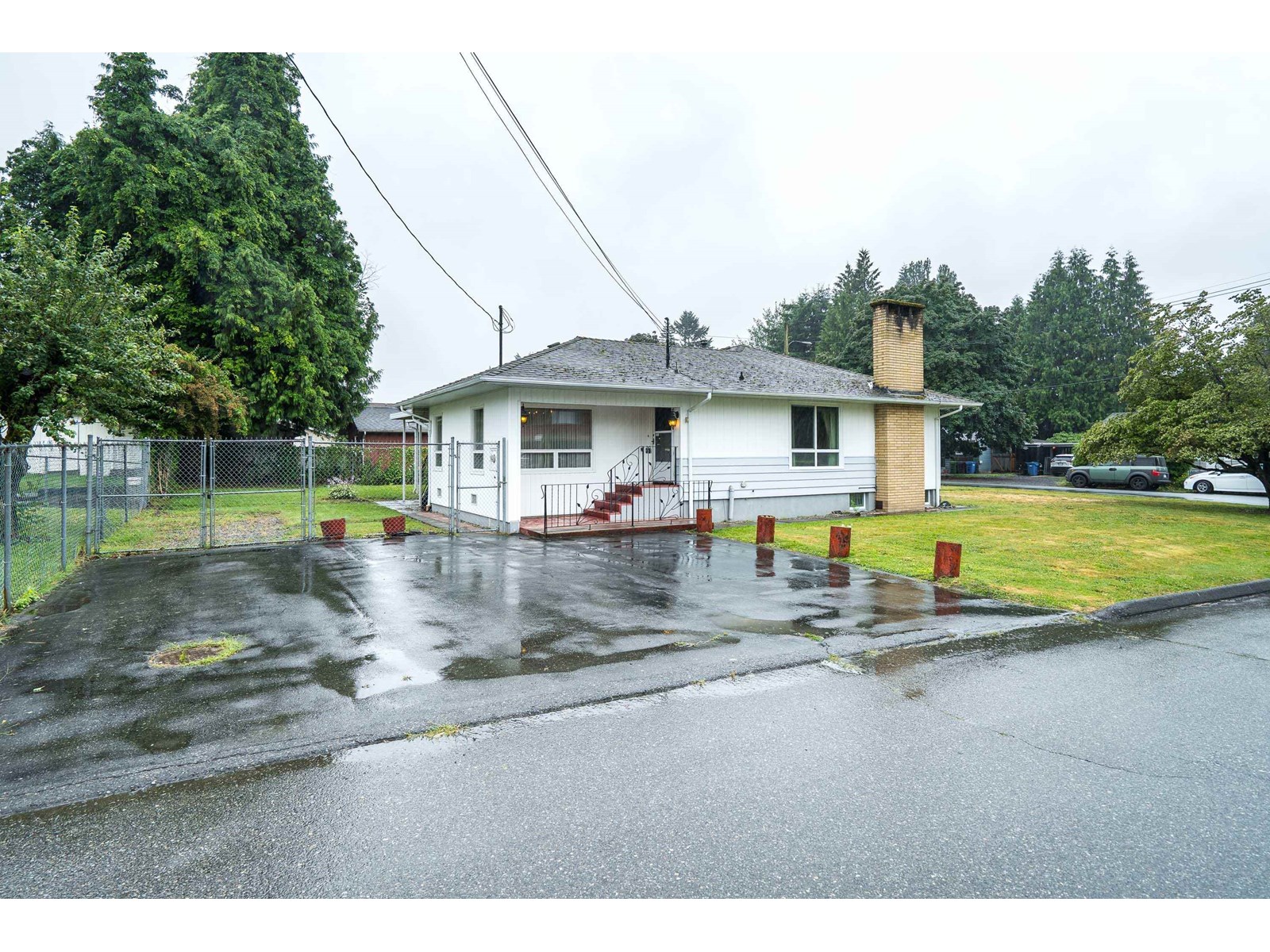 Photo 34 of 2084 Hollyberry Court, Abbotsford BC