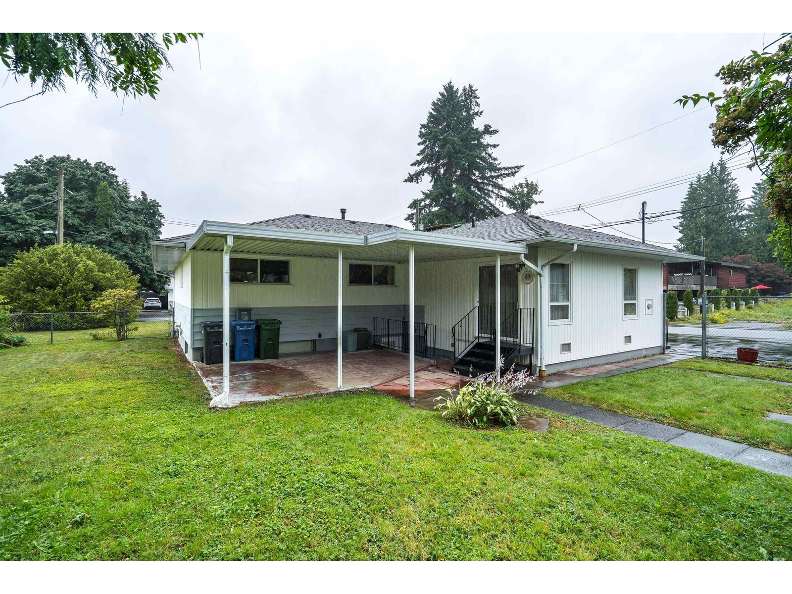 Photo 25 of 2084 Hollyberry Court, Abbotsford BC