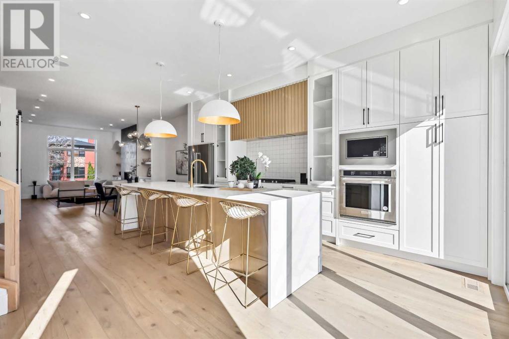 Photo 11 of 2212 33 Street Sw, Calgary AB