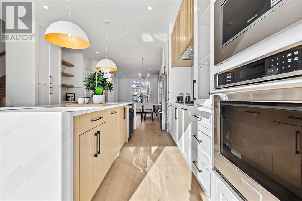 Photo 13 of 2212 33 Street Sw, Calgary AB