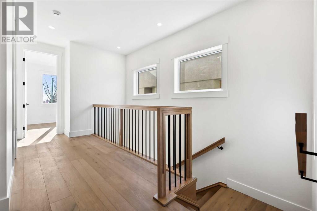 Photo 22 of 2212 33 Street Sw, Calgary AB