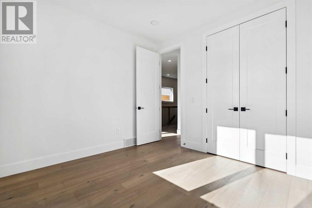 Photo 29 of 2212 33 Street Sw, Calgary AB