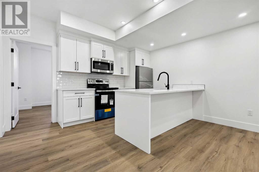 Photo 35 of 2212 33 Street Sw, Calgary AB
