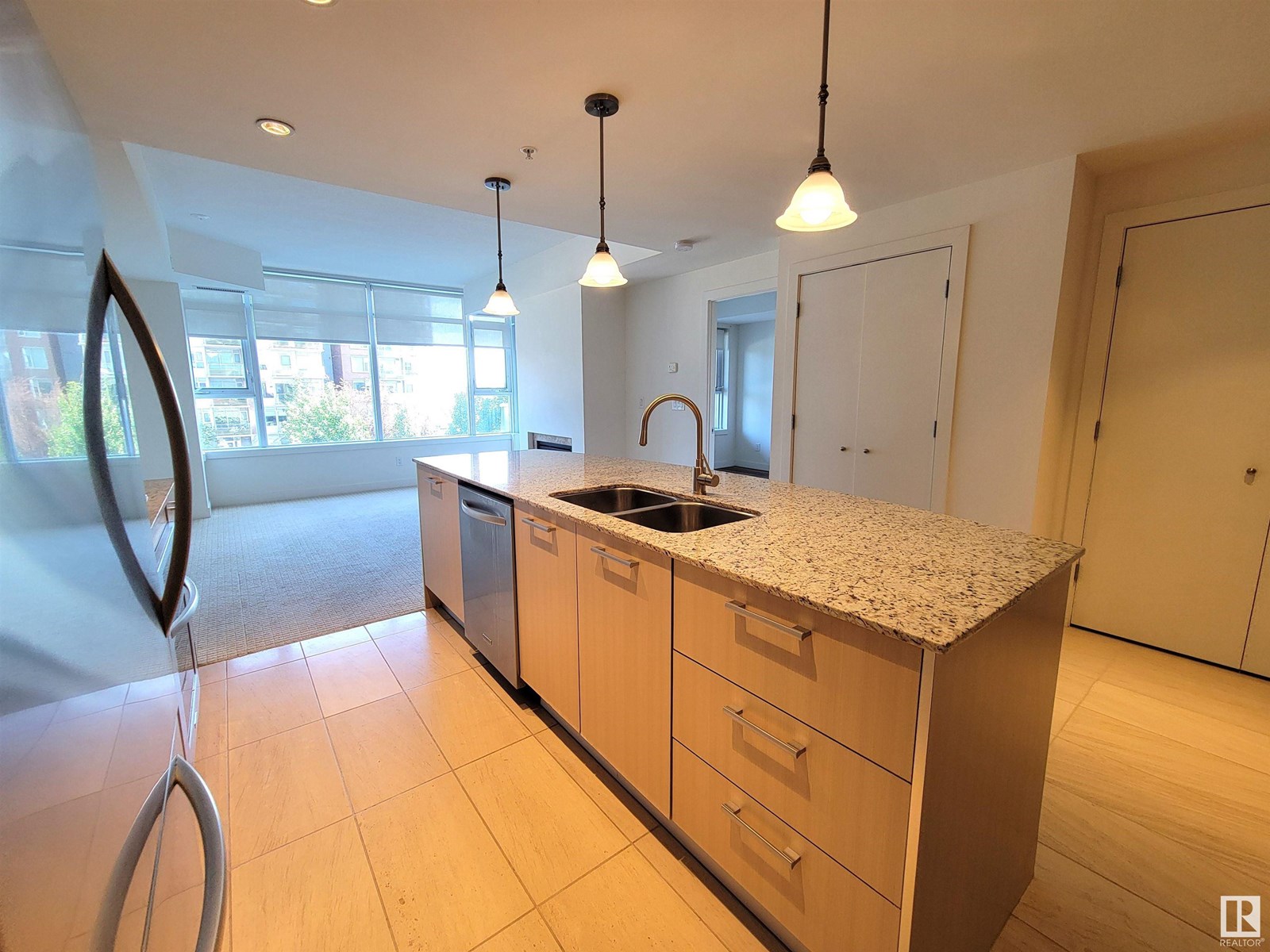 Photo 3 of 314 2612 109 St Nw, Edmonton AB